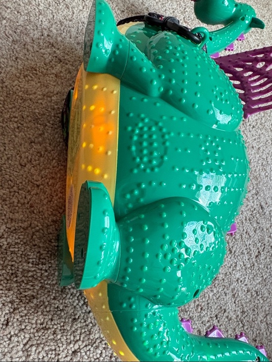 DISNEY Elliott Pete’s Dragon Light Up Popcorn Bucket limited edition collectors - Picture 8 of 9